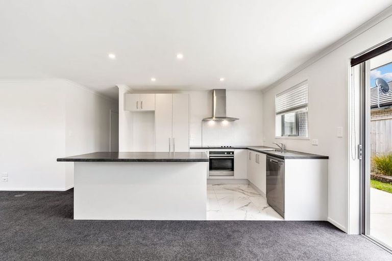 Photo of property in 12 Saint Michaels Crescent, Kelburn, Wellington, 6012