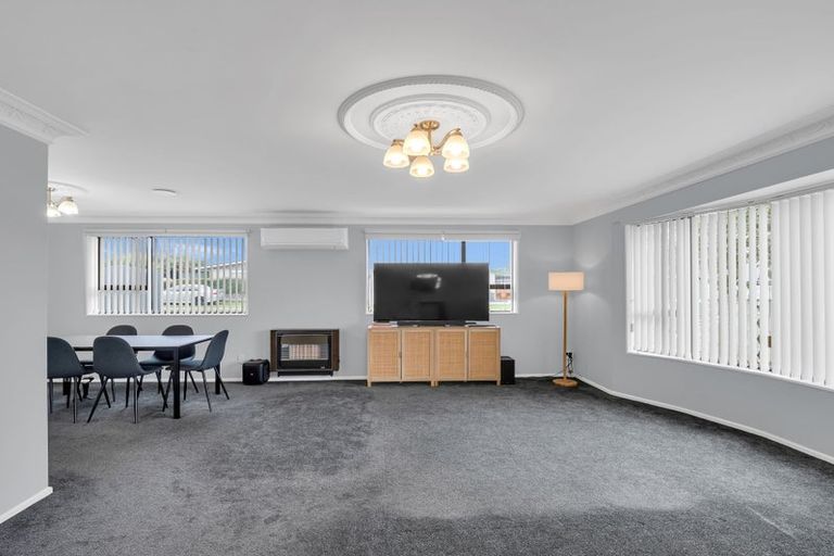 Photo of property in 2 Hampton Place, Springvale, Whanganui, 4501