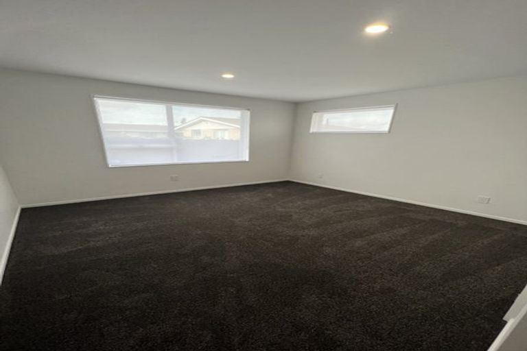 Photo of property in 35 Oldwood Street, Bishopdale, Christchurch, 8053