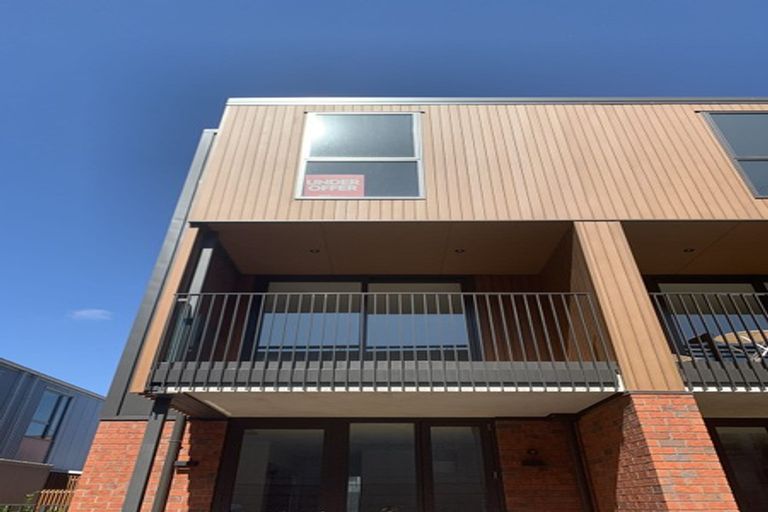 Photo of property in 2/235 Madras Street, Christchurch Central, Christchurch, 8011