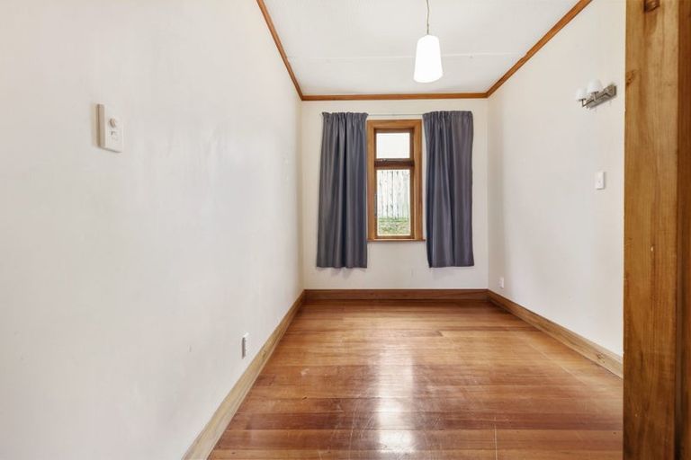 Photo of property in 12 Darlington Terrace, Miramar, Wellington, 6022