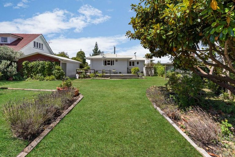 Photo of property in 36 Pukepapa Road, Marton, 4710