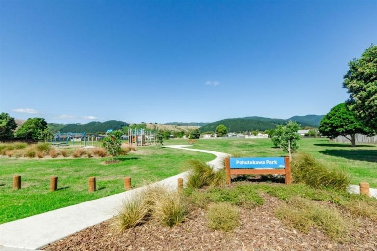 Photo of property in 87 Makarini Street, Paraparaumu, 5032