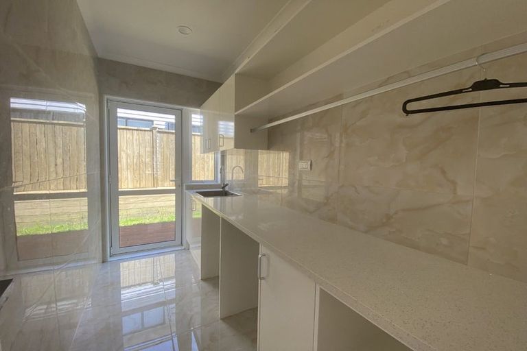 Photo of property in 38 Bounty Road, Long Bay, Auckland, 0630