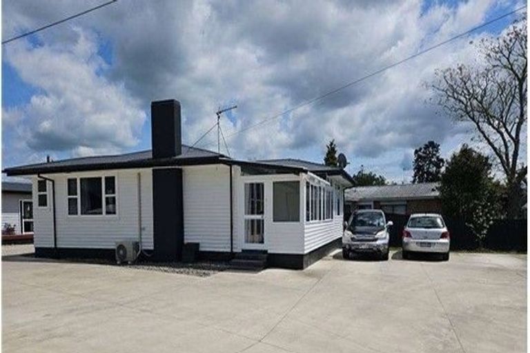 Photo of property in 2 Jeanette Street, Glenview, Hamilton, 3206