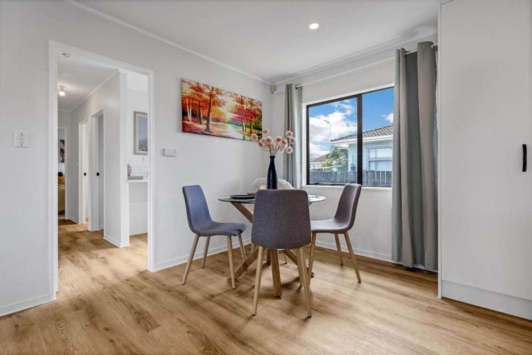 Photo of property in 1/17 Kent Road, Manurewa, Auckland, 2102