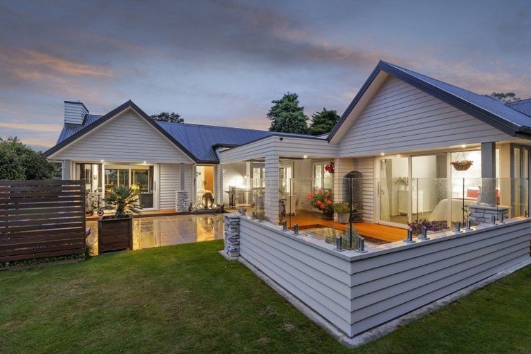 Photo of property in 97d Englefield Road, Northwood, Christchurch, 8051