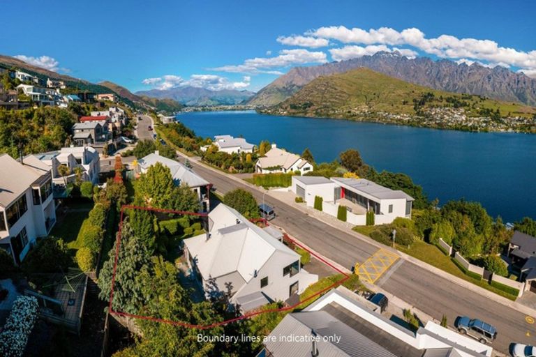 Photo of property in 82 Panorama Terrace, Queenstown, 9300