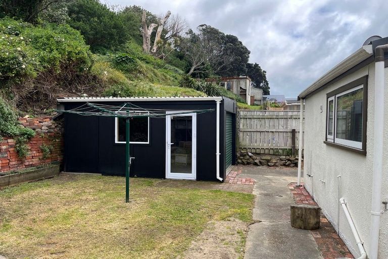 Photo of property in 28 Bridge Street, Rongotai, Wellington, 6022