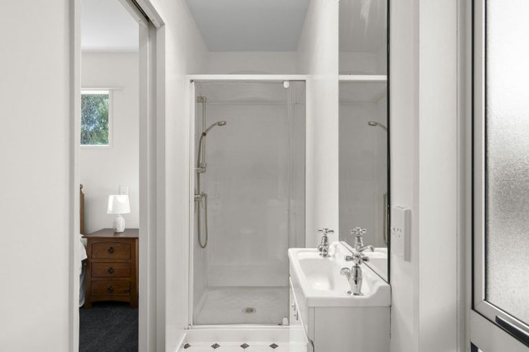 Photo of property in 7 Castleview Lane, Heathcote Valley, Christchurch, 8022