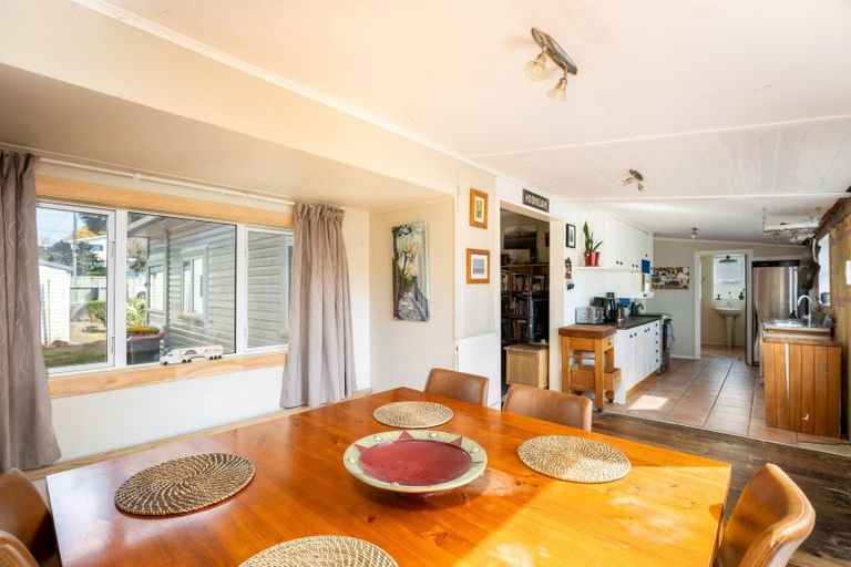 Photo of property in 58 Doralto Road, Frankleigh Park, New Plymouth, 4310