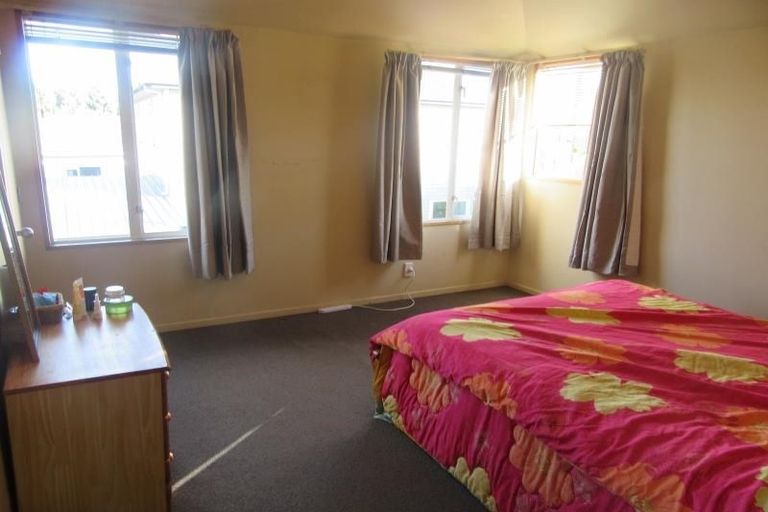 Photo of property in 66a Peverel Street, Riccarton, Christchurch, 8041