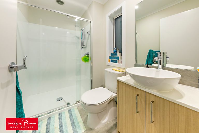 Photo of property in 10 Fernly Rise, Flat Bush, Auckland, 2019