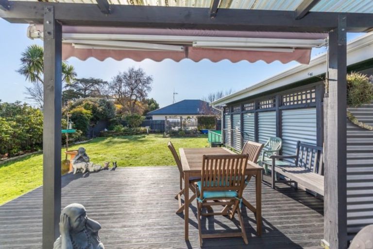 Photo of property in 16 Trafalgar Street, Levin, 5510