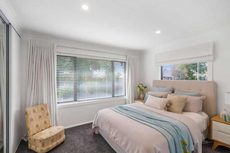 Photo of property in 4 Elwyn Place, Avonhead, Christchurch, 8042