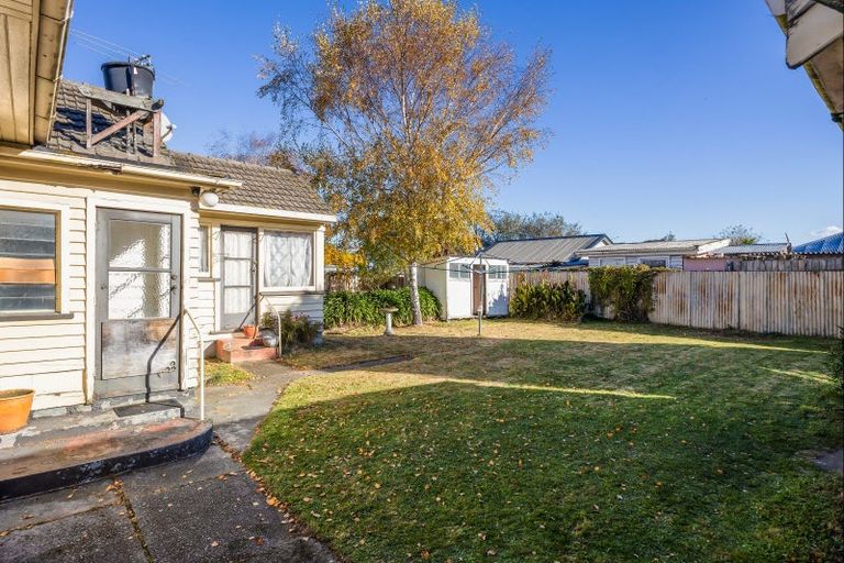 Photo of property in 193 Main North Road, Redwood, Christchurch, 8051