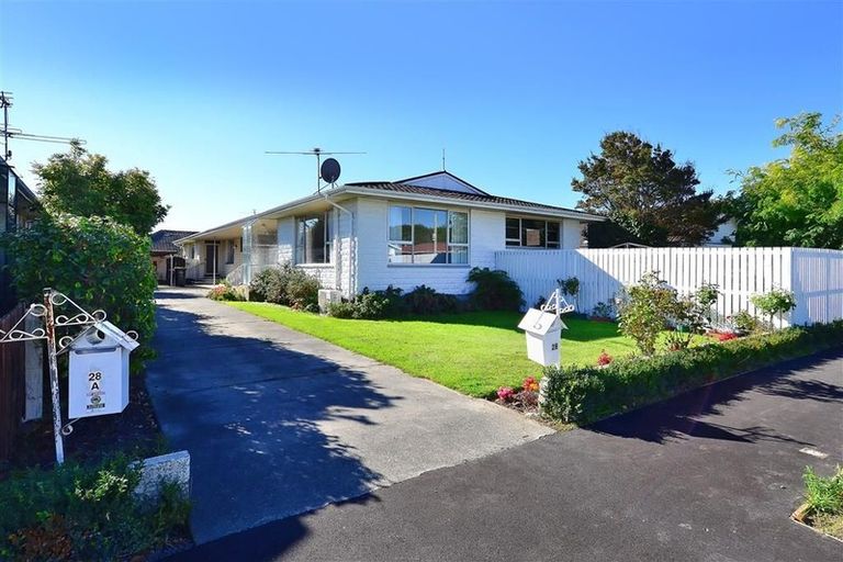 Photo of property in 28 Strathfield Avenue, Dallington, Christchurch, 8061