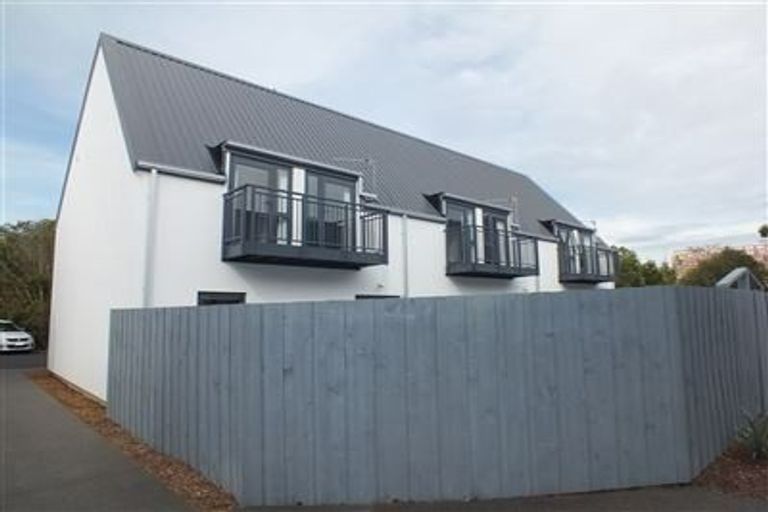 Photo of property in Cornwall Gardens, 7/27 Cornwall Street, St Albans, Christchurch, 8014