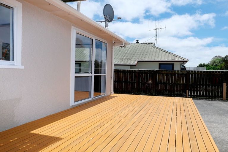 Photo of property in 166 Queen Street West, Levin, 5510