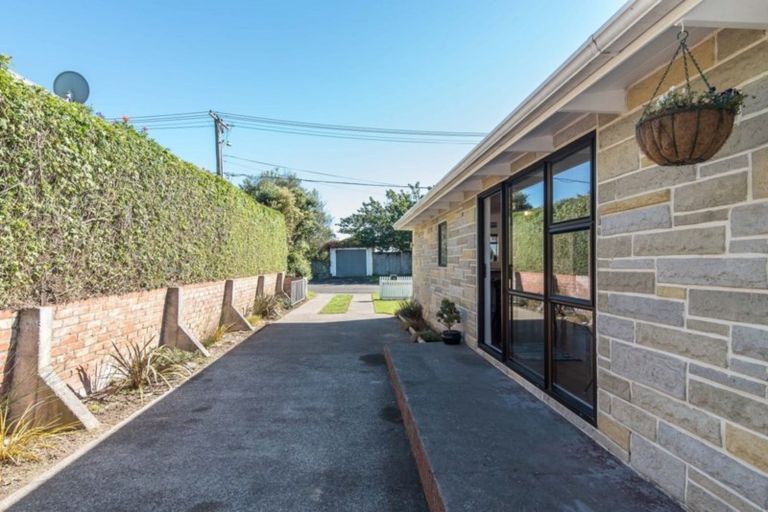 Photo of property in 34 Gavin Road, Raumati Beach, Paraparaumu, 5032
