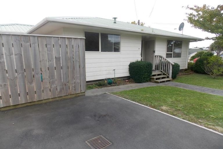 Photo of property in 32 Beauchamp Street, Karori, Wellington, 6012