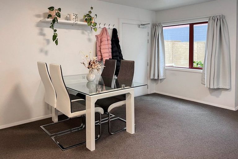 Photo of property in 28a Maclaggan Street, Dunedin Central, Dunedin, 9016