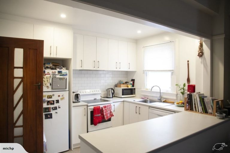 Photo of property in Zena Court, 11f6 Dufferin Street, Mount Victoria, Wellington, 6021