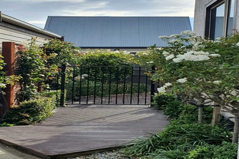 Photo of property in 31 Puriri Terrace, Roslyn, Palmerston North, 4414