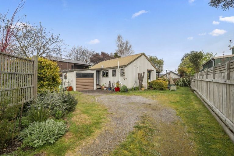 Photo of property in 2/7 Kereru Street, Two Mile Bay, Taupo, 3330