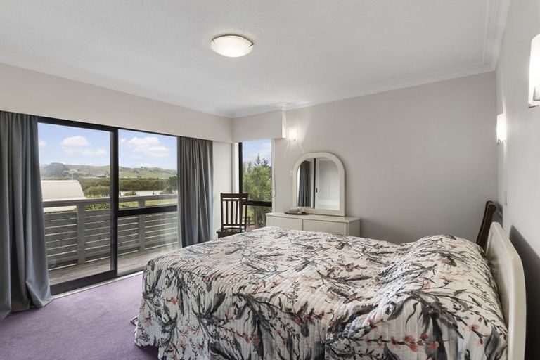 Photo of property in 48 Parkhurst Road, Helensville, 0874