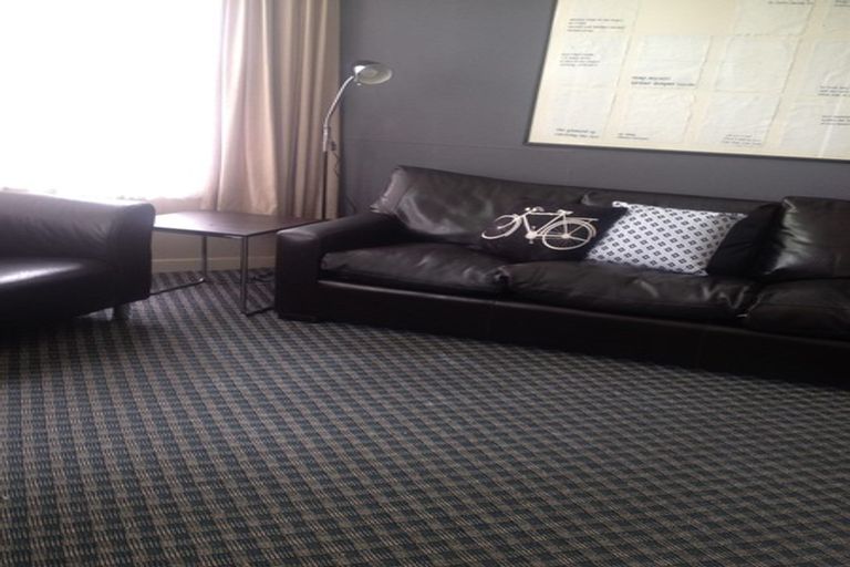 Photo of property in 14 Freyberg Street, Roslyn, Palmerston North, 4414