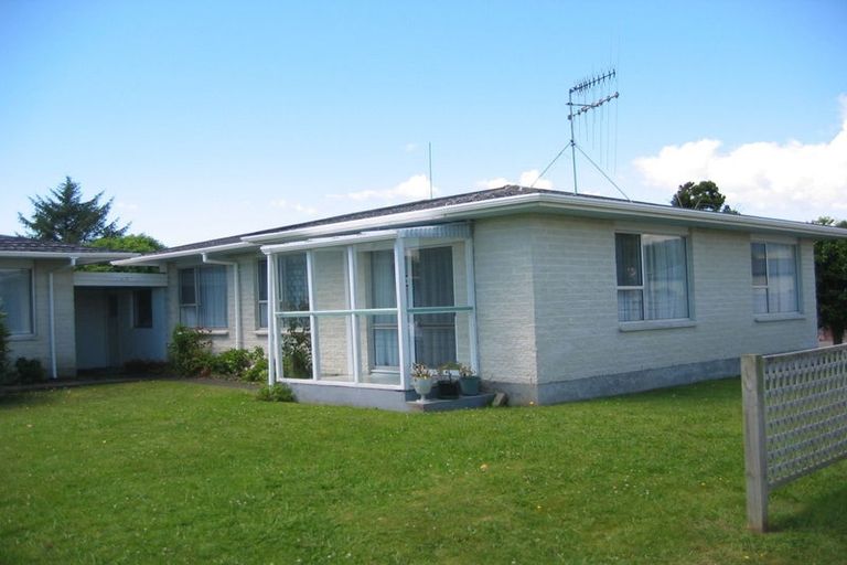 Photo of property in 9 Winiata Place, Otaki, 5512