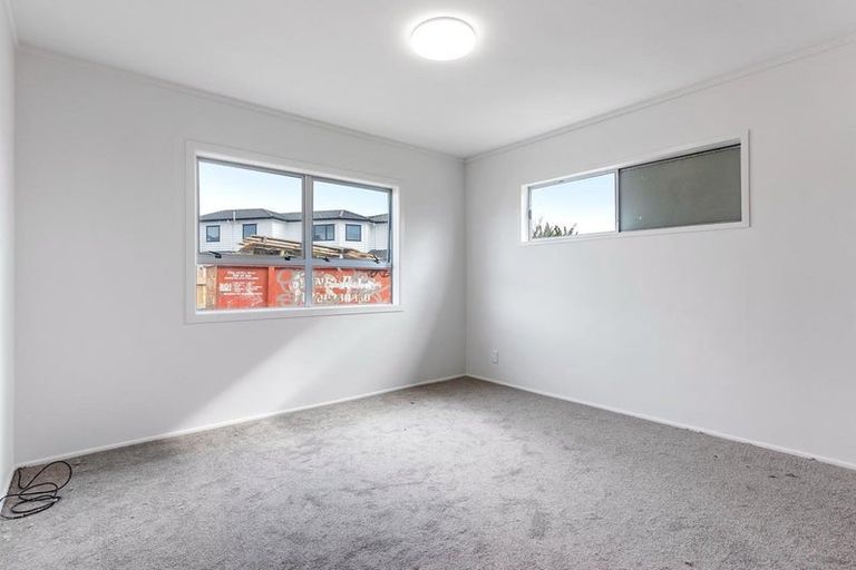 Photo of property in 32 Idlewild Avenue, Mangere, Auckland, 2022