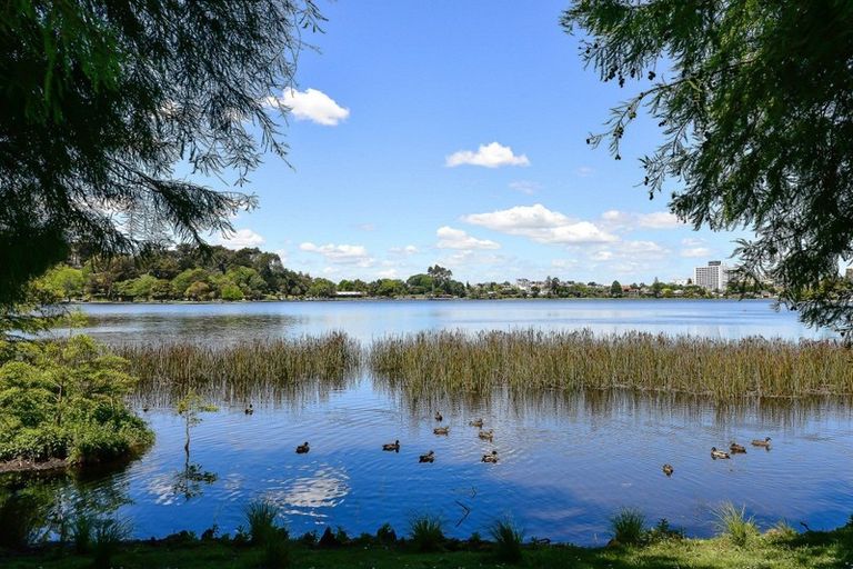 Photo of property in 118b Lake Crescent, Hamilton Lake, Hamilton, 3204