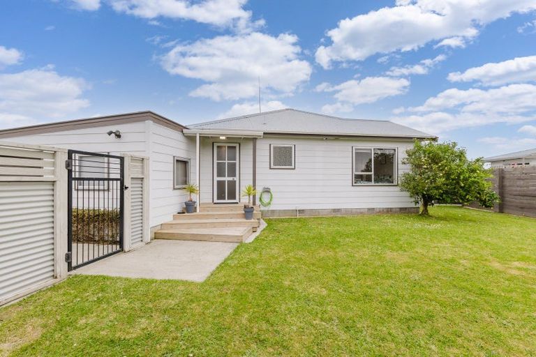 Photo of property in 73 Herbert Avenue, Cloverlea, Palmerston North, 4412
