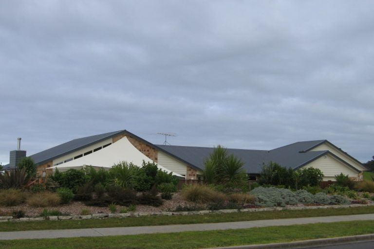 Photo of property in 9 Lax Crescent, Leigh, 0985