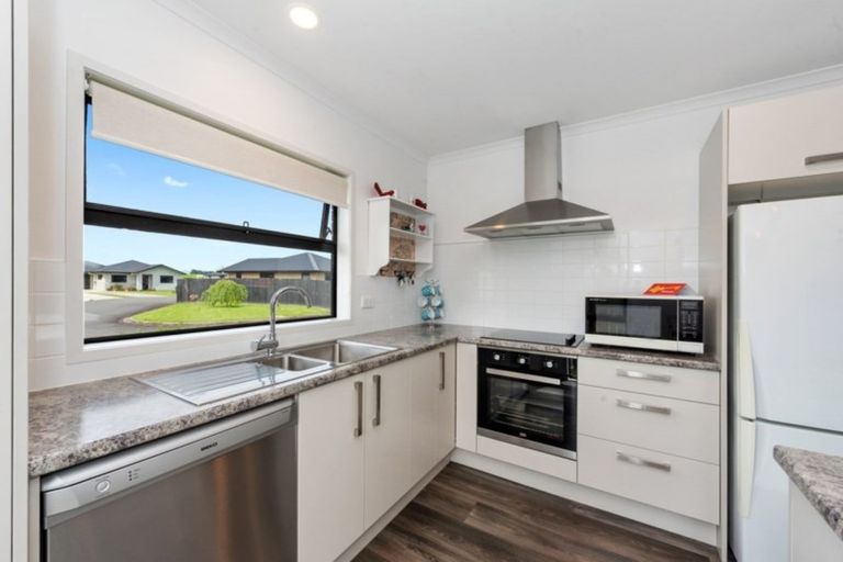 Photo of property in 14/11u Errol Close, Burbush, Hamilton, 3288