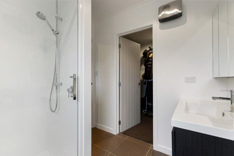 Photo of property in 5 Ethereal Crescent, Mount Pisa, Cromwell, 9383