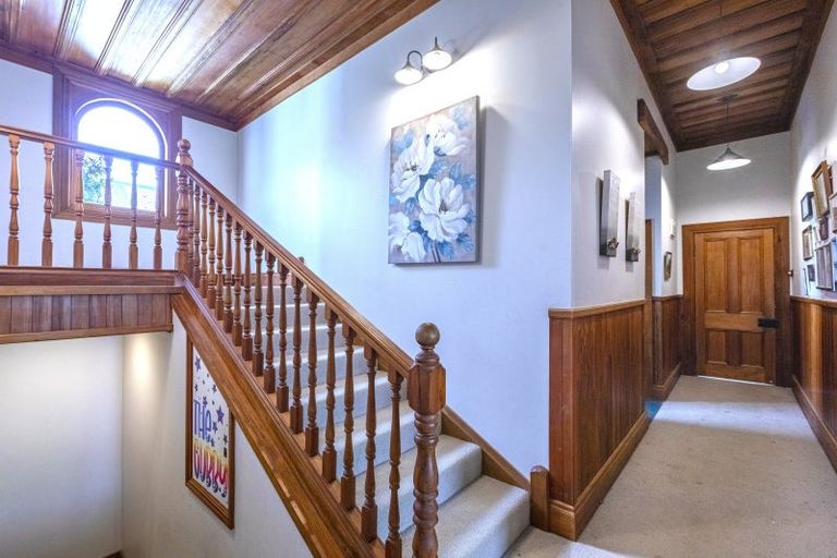 Photo of property in 5 Saint Marys Road, Waipukurau, 4200