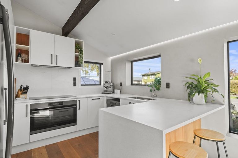 Photo of property in 19 Dunbarton Street, Redwood, Christchurch, 8051