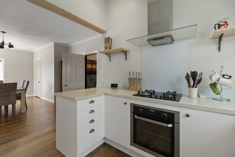 Photo of property in 162 Tukapa Street, Westown, New Plymouth, 4310