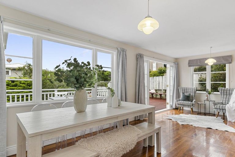 Photo of property in 44 Mandalay Terrace, Khandallah, Wellington, 6035