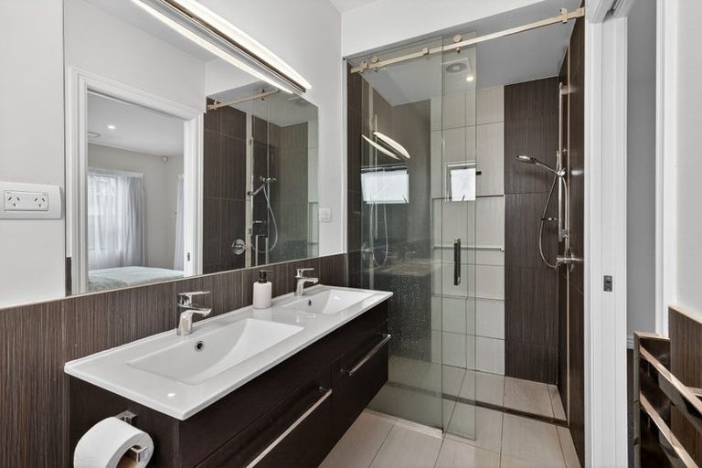 Photo of property in 1 Vahsel Bay, Wigram, Christchurch, 8025