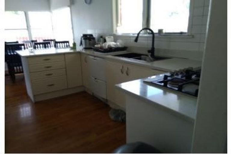 Photo of property in 4 Lansdown Avenue, Papatoetoe, Auckland, 2025