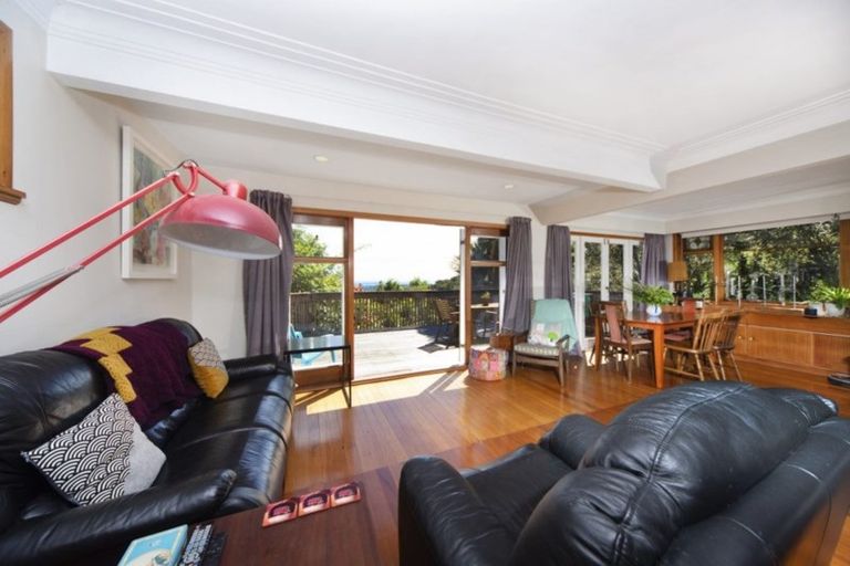 Photo of property in 69 Kohu Road, Titirangi, Auckland, 0604