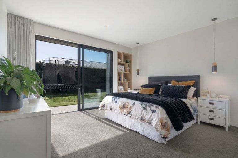 Photo of property in 5 Forest Heights, Wanaka, 9305