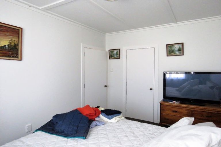 Photo of property in 8 Derby Street, Westport, 7825