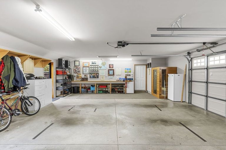 Photo of property in 3 Cathcart Crescent, Prebbleton, 7604