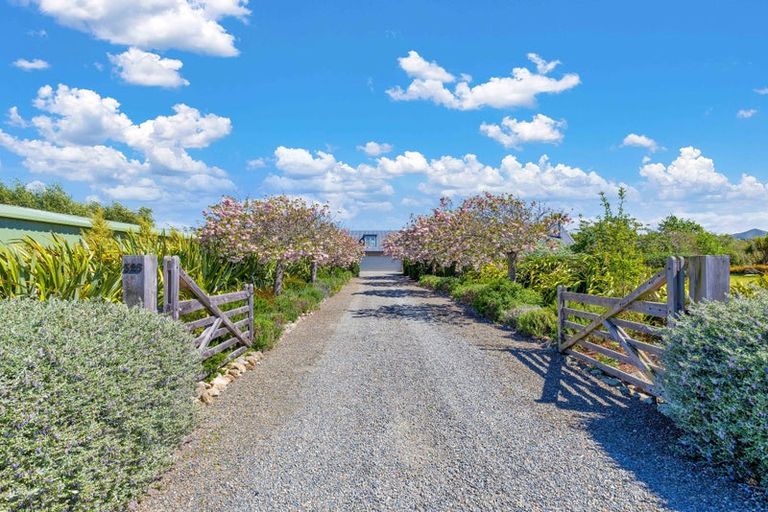 Photo of property in 325 Georges Road, Glasnevin, Amberley, 7482