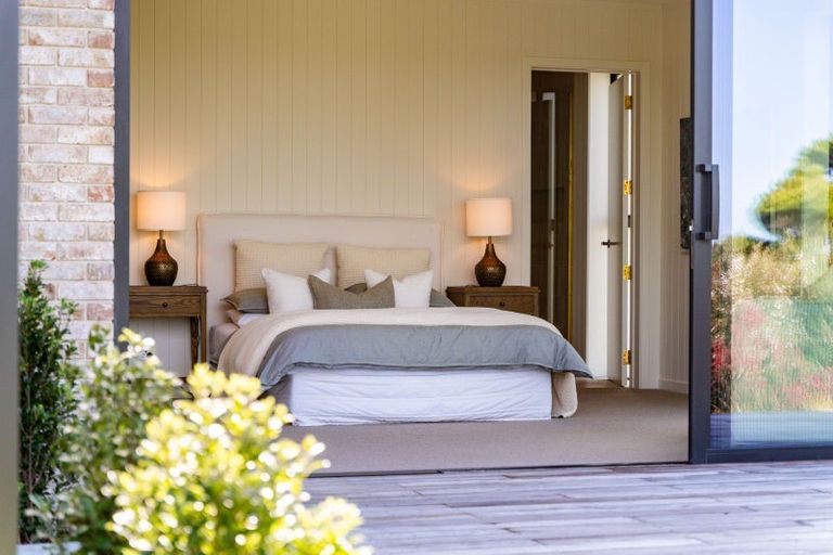 Photo of property in 4 Pukeora Way, Mangawhai, 0505